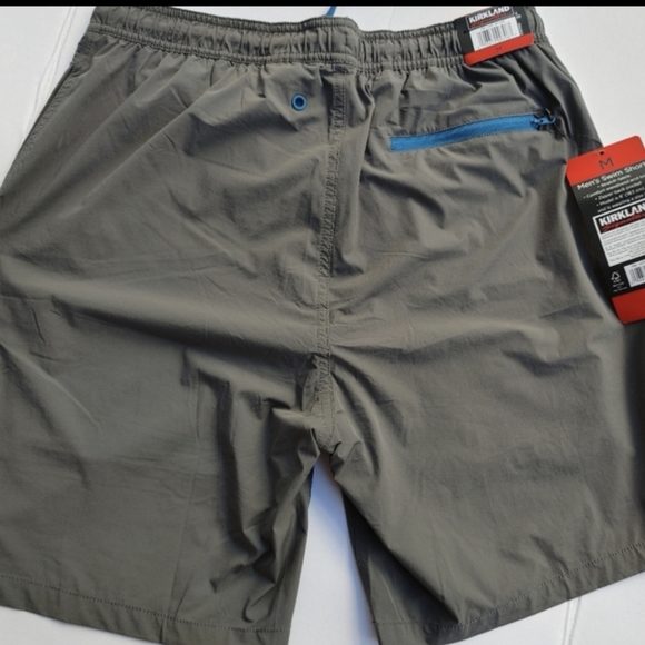 Kirkland Signature Men's Swim Trunks - Picture 4 of 9